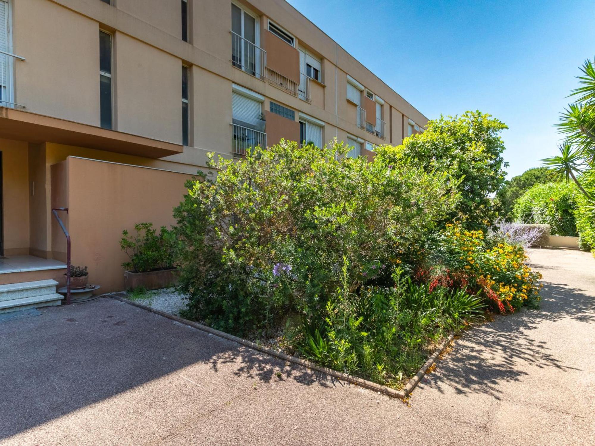 Apartment Les Ilaires By Interhome Le Lavandou Εξωτερικό φωτογραφία