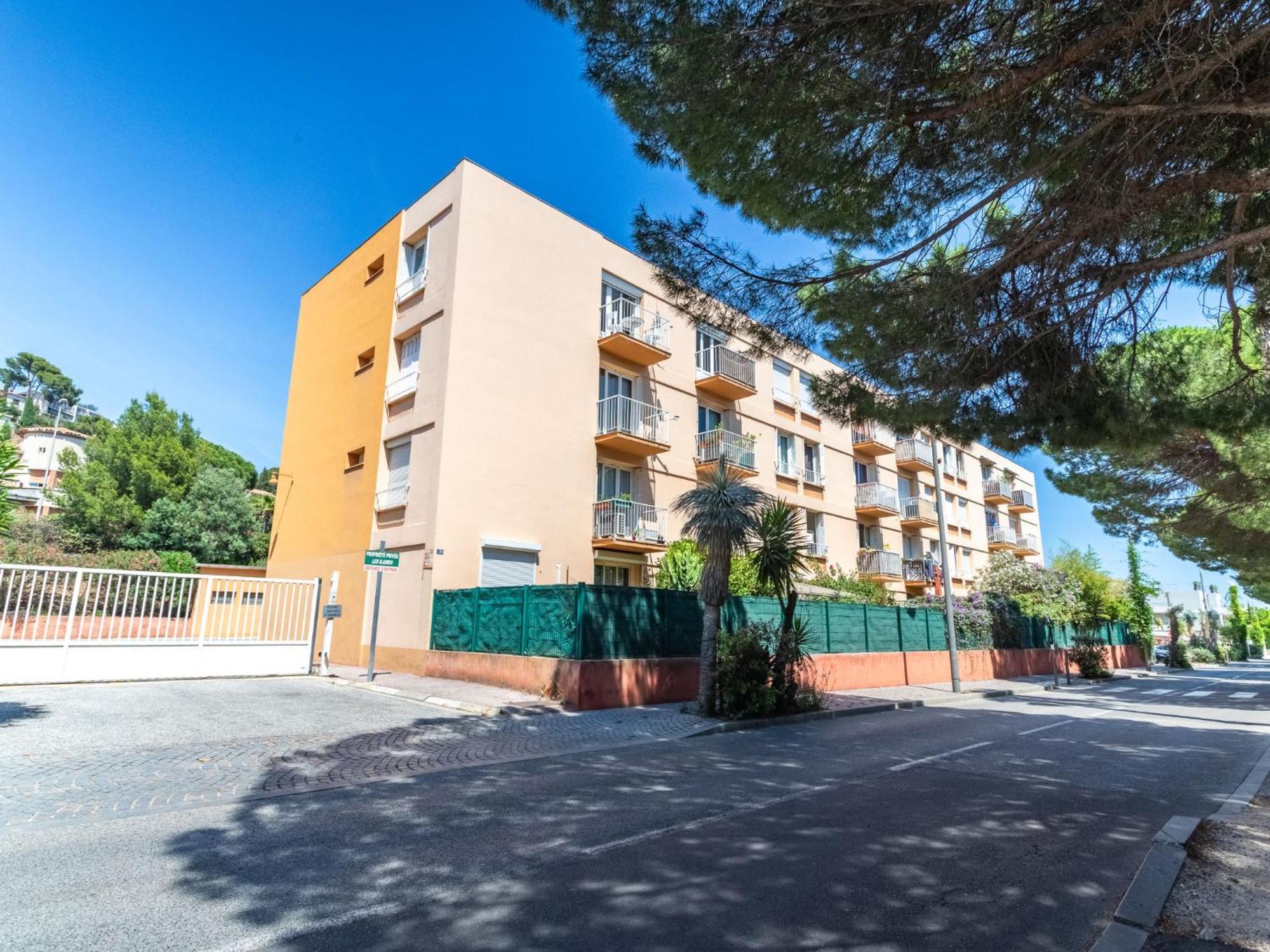 Apartment Les Ilaires By Interhome Le Lavandou Εξωτερικό φωτογραφία